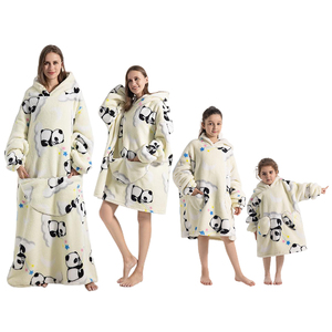 Mantas Tejidas Extra Grandes, Cómodas y Lindas con Capucha, Diseño Nuevo, Logotipo Personalizado, Ropa Familiar para Adultos y Niños - Product Image 2