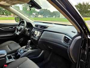 Limpio seminuevo 2020 Nissa-n rogu-e SV AWD - Product Image 4