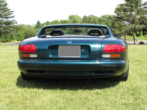 คลาสสิกวินเทจสำหรับรถดอดจ์ RT 10 ไฮเปอร์ไวเปอร์ ปี 1995 สร้างขึ้นเพื่อความน่าประทับใจและประสิทธิภาพ - Product Image 3