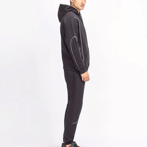 ชุดวอร์มผู้ชาย ชุดกีฬาพรีเมียม ออกแบบมาเพื่อความสบาย ทนทาน และการใช้งานที่แอคทีฟในชีวิตประจำวัน - Product Image 4