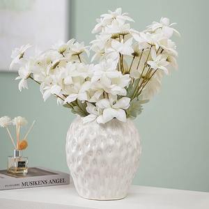 Jarrón de cerámica de diseño moderno y creativo personalizado al por mayor para el hogar y la decoración de bodas, jarrón de flores ecológico hecho a mano con forma personalizada - Product Image 2