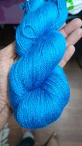 ผ้าวูลไหมผสมเส้นด้ายย้อมสีแบบสั่งทำสีสดใสอย่างหรูหราและสำหรับสิ่งทอและทอผ้าคุณภาพสูง - Product Image 5