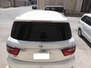 NISSAN PATROL 4WD V6 4.5L 2023 Usado, Gasolina, Volante a la Izquierda, Asientos de Cuero, Interior Oscuro, Control de Crucero Adaptativo, Sedán - Product Image 4