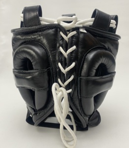 Protège-tête de boxe en cuir noir personnalisable de haute qualité, poignées respirantes à séchage rapide, confortables, avec lacets au poignet pour les arts martiaux - Product Image 2