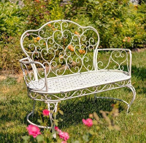 Banco de metal gris, diseño de mariposa, aluminio fundido, muebles de exterior, disponible a precio mayorista. - Product Image 3