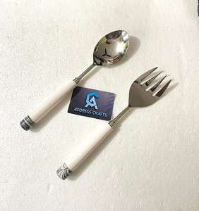 Ensemble de serveurs à salade plaqués or PVD de haute qualité, ustensiles de cuisine, ensemble de cuillères à salade haut de gamme avec manche en résine, cuillère de service, fourchette, couverts - Product Image 6