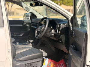 ฟอร์ด เอเวอเรสต์ สปอร์ต ปี 2023 ขับเคลื่อน 4 ล้อ 7 ที่นั่ง เบาะหนัง ระบบไฟฟ้า ดีเซล V4 / พวงมาลัยขวา - Product Image 5