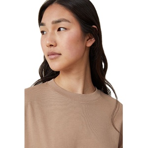 Top corto de algodón estampado personalizado OEM, camisetas de manga corta con cuello redondo para mujer, camisetas cortas duraderas para Fitness a la venta en línea - Product Image 5