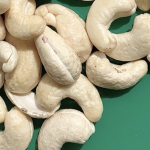 Hot Sale 2023 Cashew <b>Nuts</b> W320 Cashew <b>Nuts</b> WW180, WW240, WW320 WS Wholesale Cashew <b>Nuts</b> Ready To Ship - Product Image 1