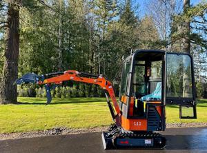 LIVRAISON GRATUITE AGT LH12RS MINI-EXCAVATRICE HYDRAULIQUE 30 CV LAME DE REMPLISSAGE 36 POUCES BAC 15 POUCES VENTILATEUR DE REFROIDISSEMENT DU MOTEUR EPA CE AUXILIARY PLUMBED - Product Image 5