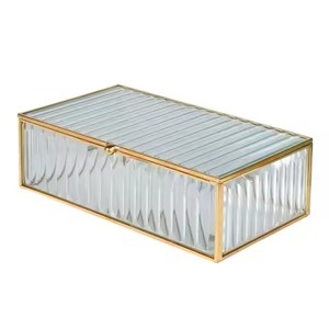 Boîte de rangement pour bagues en verre avec cadre en métal fait main au design élégant, décoration d'intérieur, cadeau de la Saint-Valentin, boîte à bijoux en verre - Product Image 5