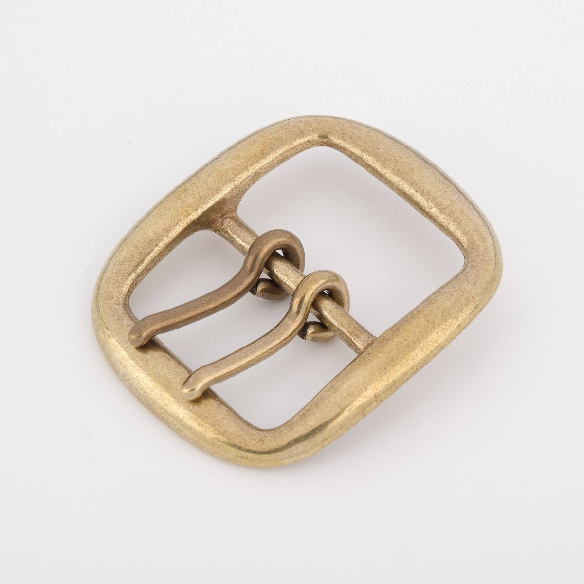 หมุดคู่ทองเหลือง