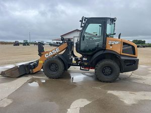 Acheter 2024 Case 221F Chargeuse sur pneus - Product Image 3