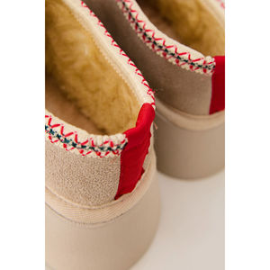 Botines Beige para Mujer, con Forro de Piel, Suela Gruesa, Estilo Slip-On, Altura Media de Pantorrilla, Tacón Plano de 5cm, Transpirables, Estilo Bota de Nieve - Product Image 4