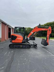 Mini-excavatrice sur chenilles hydraulique Kubota KX057-5 d'occasion, 5 tonnes |   Mini-excavatrice compacte de 5 tonnes Kubota KX057-5 à moteur diesel - Product Image 6