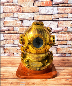 Casque de plongée artisanal avec base en bois, qualité supérieure, style antique, article de haute qualité - Product Image 1