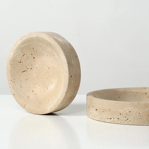 Cuenco de piedra travertino con pedestal y diseño moderno de borde ancho, perfecto para decoración de lujo, exhibición de frutas y estilo de hogar atemporal. - Product Image 5