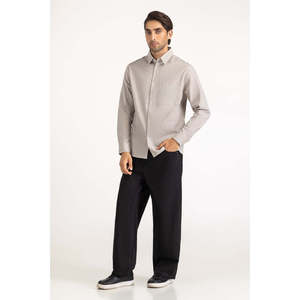 Chemises décontractées pour hommes 100 % coton, fermeture à double boutonnage, tissu popeline et satin, teinture unie MN-CS-SS25-185 ODM Coupe classique - Product Image 3