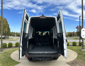 Perfette condizioni pulito usato 2023 velocista Mercedes-Benz 2500 144 passeggero Van AWD - Product Image 1