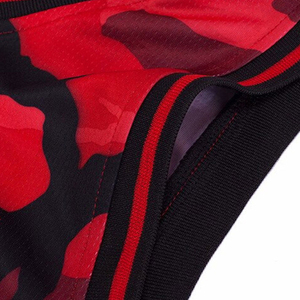 Uniforme de Baloncesto Unisex al Por Mayor de Alta Calidad, Transpirable, con Impresión por Transferencia de Calor Roja, 100% Poliéster, de Secado Rápido - Product Image 5