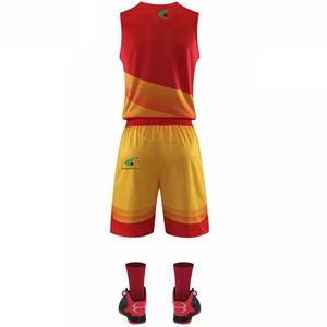 Transpirable 100% poliéster baloncesto uniforme hecho a medida hombres ropa deportiva equipo Kit tela de secado rápido diseño OEM de Pakistán - Product Image 3