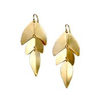 Boucles d'oreilles en laiton rustique pour femmes avec une texture brute martelée idéale pour les styles bohèmes terreux et les collections de bijoux faits à la main