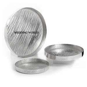 Juego de tres bandejas de chocolate Acabado en oro Plato de chocolate hecho a mano Forma personalizada Bandeja de chocolate de metal nueva de lujo - Product Image 4