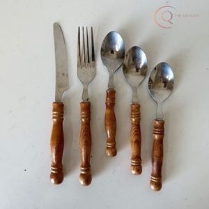 Juego de Cubiertos de Madera Artesanal de Primera Calidad, Esenciales para la Mesa Ecológicos - Product Image 1