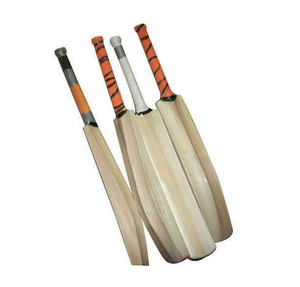 Batte de cricket en bois de saule anglais personnalisée pour l'entraînement et la pratique, avec poignée en bois simple pour joueurs d'équipe - Product Image 1