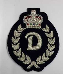 Écussons en tissu de mode avec logo personnalisé en gros, broderie à la main avec fil de bullion, alphabet, badges faits à la main avec emballage personnalisé - Product Image 1