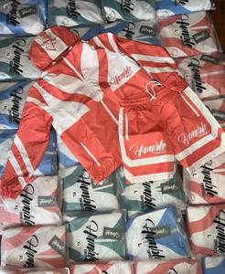 ชุดเซ็ตสองชิ้นแบบใหม่ ดีไซน์ใหม่ ยูนิเซ็กซ์ ผ้าไนลอน 100% คุณภาพสูง ชุดวอร์มมีฮู้ด ซิป ระบายอากาศได้ดี - Product Image 5