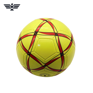 Ballons de football en cuir PU personnalisables en gros, écologiques, design pliable pour l'entraînement et les compétitions des enfants et des adolescents - Product Image 4