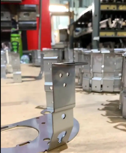 Service de fabrication de tôle en acier inoxydable avec logo personnalisé avec machine CNC pour le pliage et la fabrication de tôle - Product Image 4