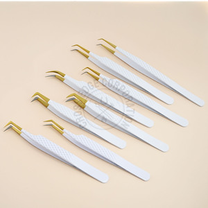 Pince à épiler personnalisée pour extension de cils à pointe de fibre Prise confortable 45 Pince à cils à angle de 90 degrés Pince à épiler à ventilateur de volume russe-blanc - Product Image 4