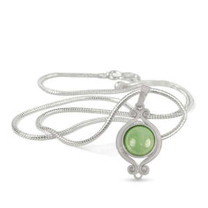 สร้อยคอจี้หยกคริสตัลสีเขียวธรรมชาติทรงกลมพร้อมโซ่โลหะ - Product Image 1