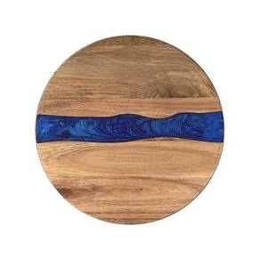 Planche à découper multifonctionnelle en bois et résine écologique, fabriquée à la main, design artistique de luxe, passe au lave-vaisselle - Product Image 3