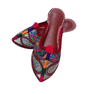 Superventas otoño señoras moda Jutti Khuussia 2025 nuevo estilo PAKISTANI y PUNJABI vestido servicio OEM hecho de cuero - Product Image 4