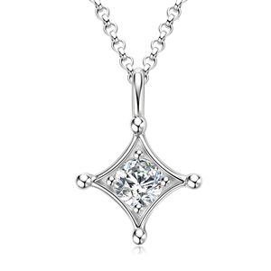 Collier de Moissanite pour femmes, collier de solitaire en argent sterling 925 plaqué or blanc/jaune 18K créé en laboratoire avec pendentif en diamant - Product Image 4