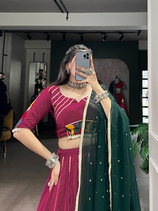 คอลเลกชันพรีเมี่ยมใหม่เรยอนบริสุทธิ์ที่มี gotta patti และกระจก gamthi ทำงาน navratri lehenga choli - Product Image 6