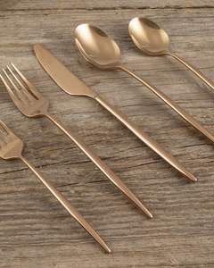 Juego de Cubiertos de Diseño Elegante y Sencillo con Acabado Dorado y Plateado, Cubiertos Duraderos para el Hogar, Cocina, Catering y Eventos, de la India - Product Image 2