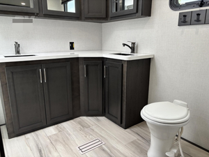 NEATLY USED 2025 K-E-Y-S-T-O-N-E RV CO A-L-P-I-N-E 3700FL HIGH ACCOMMODATIVE FOR SALE - Product Image 4