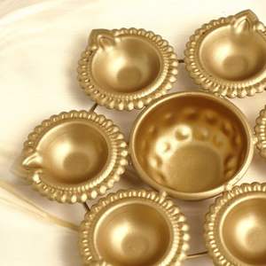 Urli Diya de Metal decorativo tradicional de la mejor calidad, hecho de latón para flores flotantes, hermoso cuenco decorativo Diwali Diya - Product Image 4