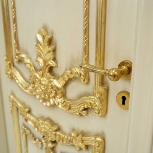 Puerta Interior de Madera Tallada de Lujo, Personalizada, con Acabado Lacado Dorado Clásico, MDF para Dormitorio de Hotel o Villa, con Marco y Moldura - Product Image 3