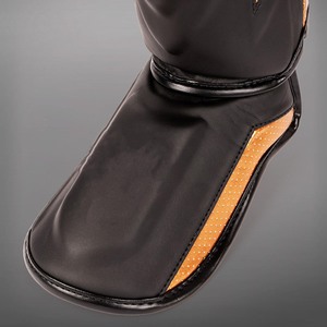 Espinilleras Juveniles Ligeras de Cuero para Muay Thai, Boxeo, Kickboxing, Karate, MMA con Logotipo Personalizado - Product Image 6