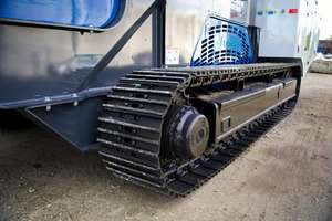 Concasseur à mâchoires Omega J1065T, capacité max. 350 t/h, moteur pas à pas, longue durée de vie pour le concassage de pierres - Product Image 2