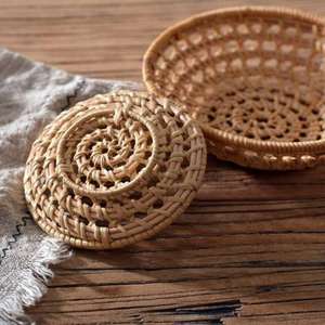 Art populaire vietnamien bambou rotin panier décor à la maison plateau de rangement des aliments peint fleur Design - Product Image 4