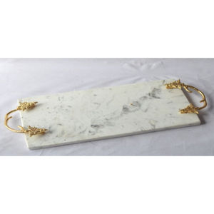 Plateau de service rectangulaire en marbre blanc avec élégantes poignées de feuilles en laiton doré Plateau décoratif de mariage artisanal pour un usage domestique - Product Image 6