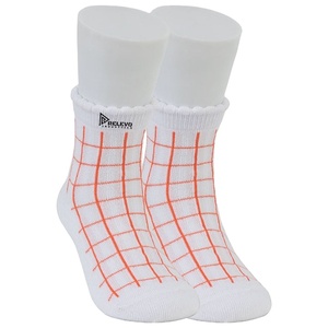 ถุงเท้าแฟชั่นลำลอง ผ้าฝ้ายนุ่ม ยืดหยุ่น สวมใส่สบายทุกวัน มีสไตล์ ถุงเท้า unisex สำหรับผู้ชาย ผู้หญิง จำหน่ายจำนวนมาก - Product Image 1