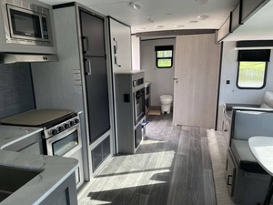 Remolque de caravana para acampar Heartland M260 usado del 2021 - Product Image 3