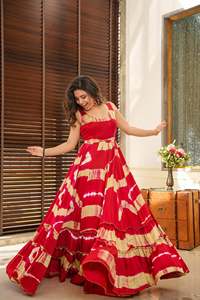 Nuevo diseñador de mujeres Festival Wear Heavy Rayon Kurtis con cuatro lados Imprimir Work Kurtis Set - Product Image 4